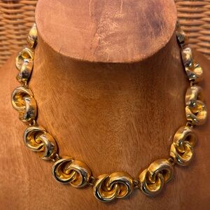 VINTAGE CHUNKY CLASSY Elegant Gold-Tone Necklace